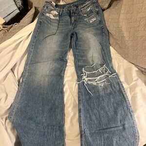 American Eagle Outfitters Blue Boyfriend Jeans Distressed